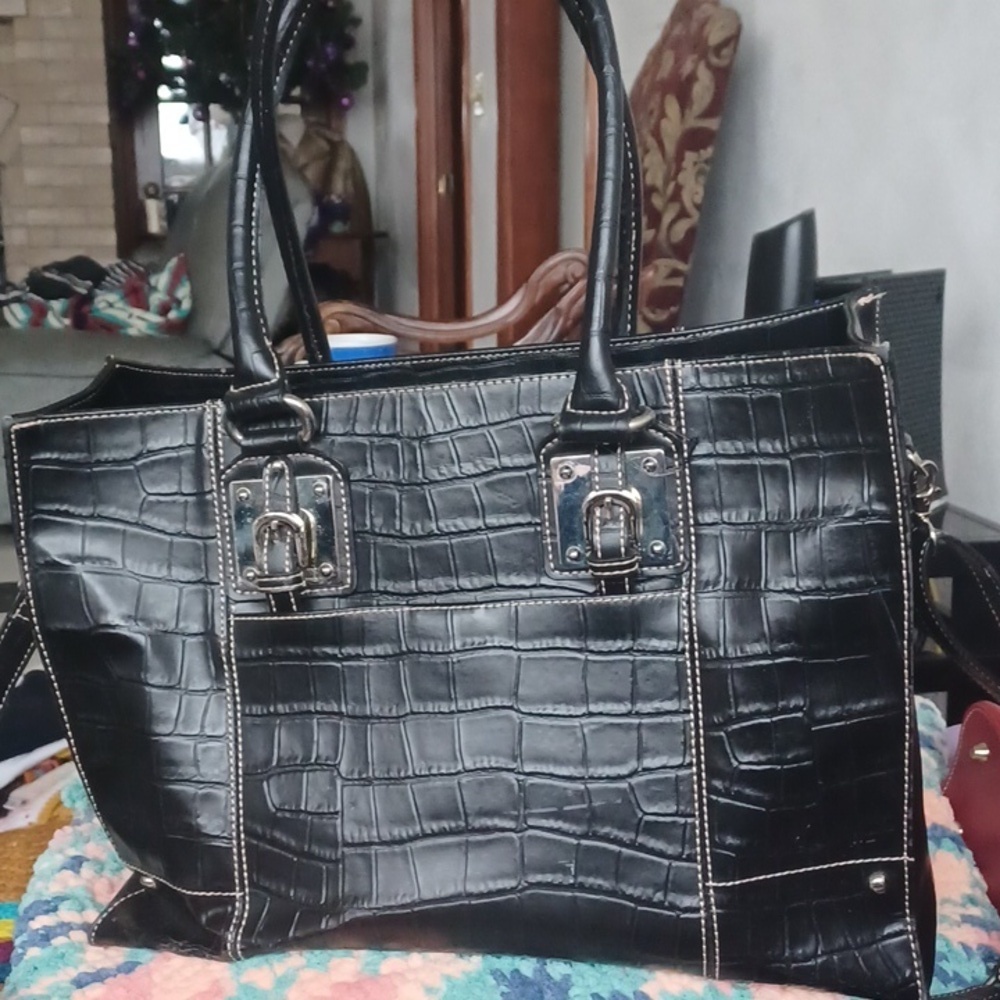 Wilsons Leather Black Croc-Embossed Tote, 15x12x5